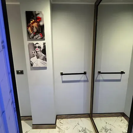 Highfield Private * Bradford (West Yorkshire)