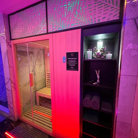 Highfield Private Bradford (West Yorkshire)