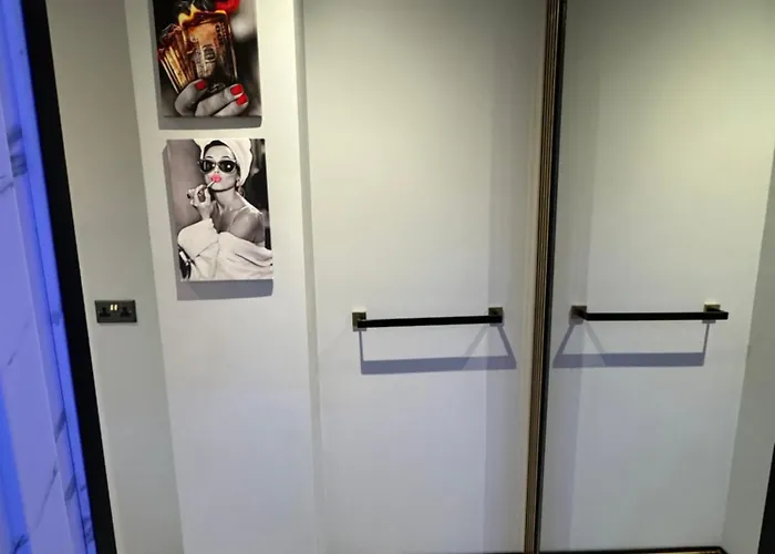 Highfield Private * برادفورد