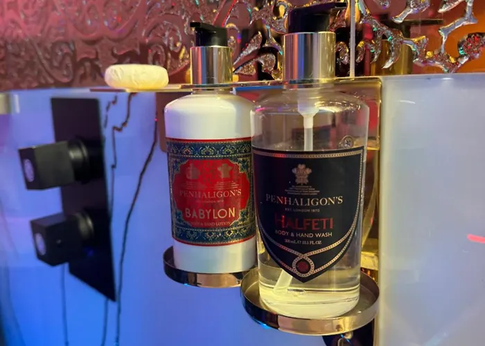 Highfield Private * Bradford (West Yorkshire)