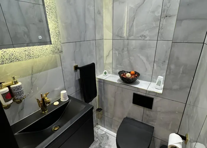 Highfield Private Bradford (West Yorkshire)